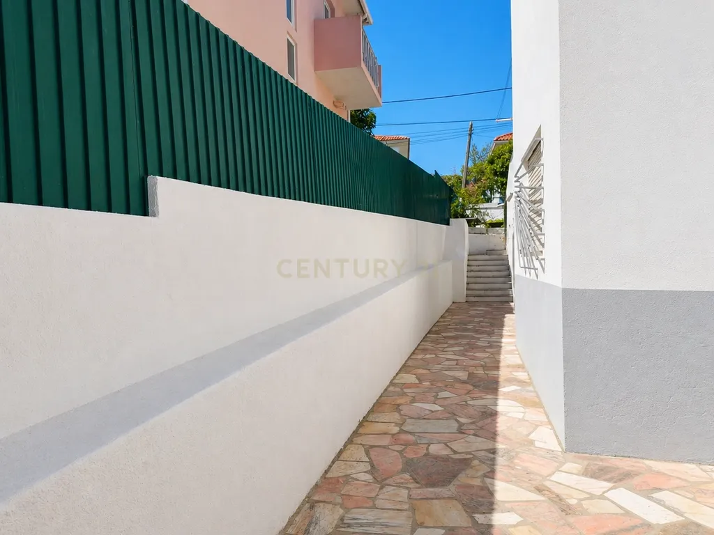 T2 com 2 Anexos arrendados | Bairro do Alcaide - Cascais - Image 29