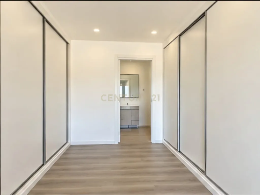 Moradia com 5.072 m² de terreno | Quinta do Anjo, Palmela - Image 7