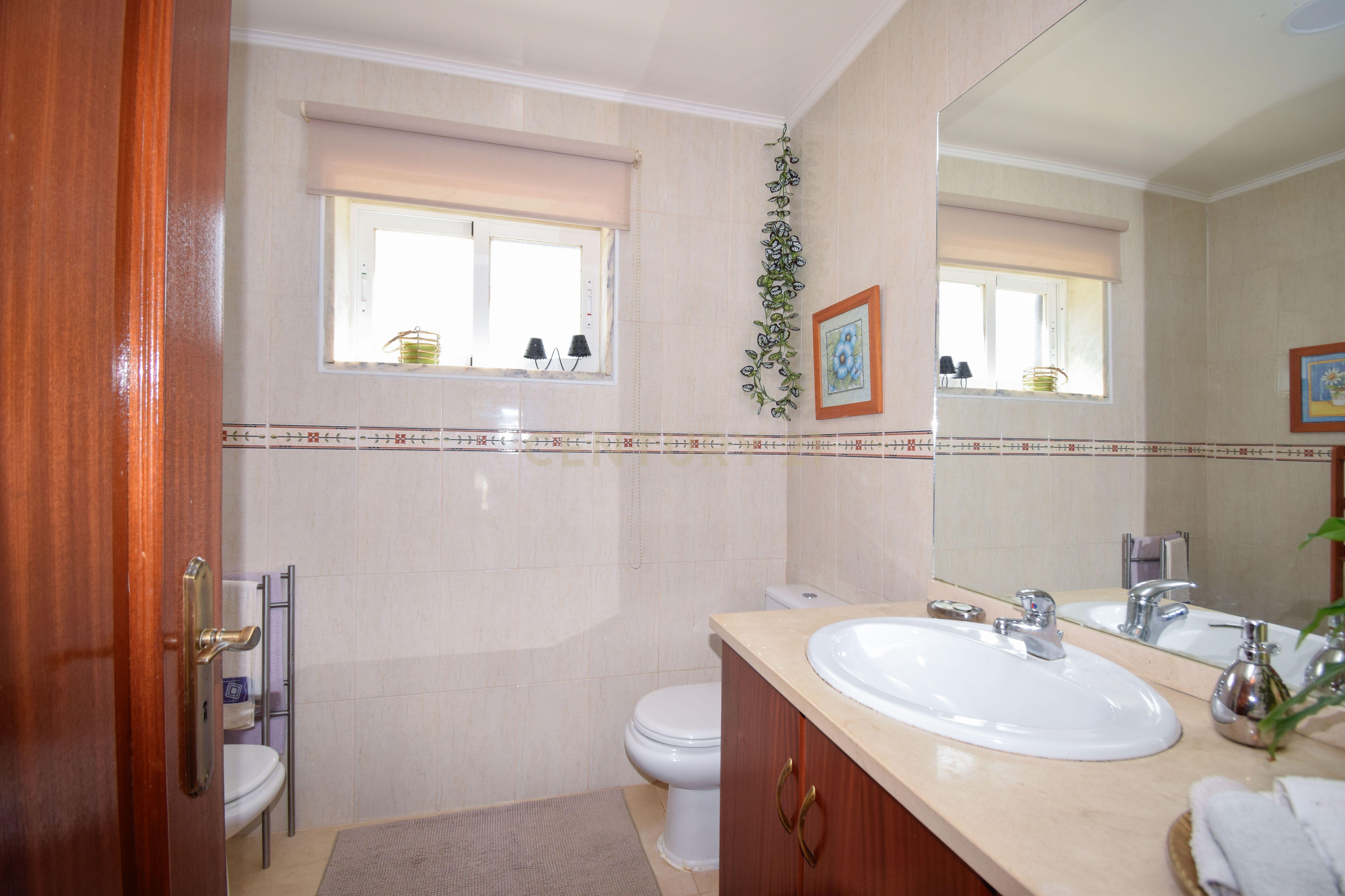 Moradia T5 de Sonho em Serra Chã – Caneças | Conforto, Natureza e Proximidade de Lisboa - Image 6