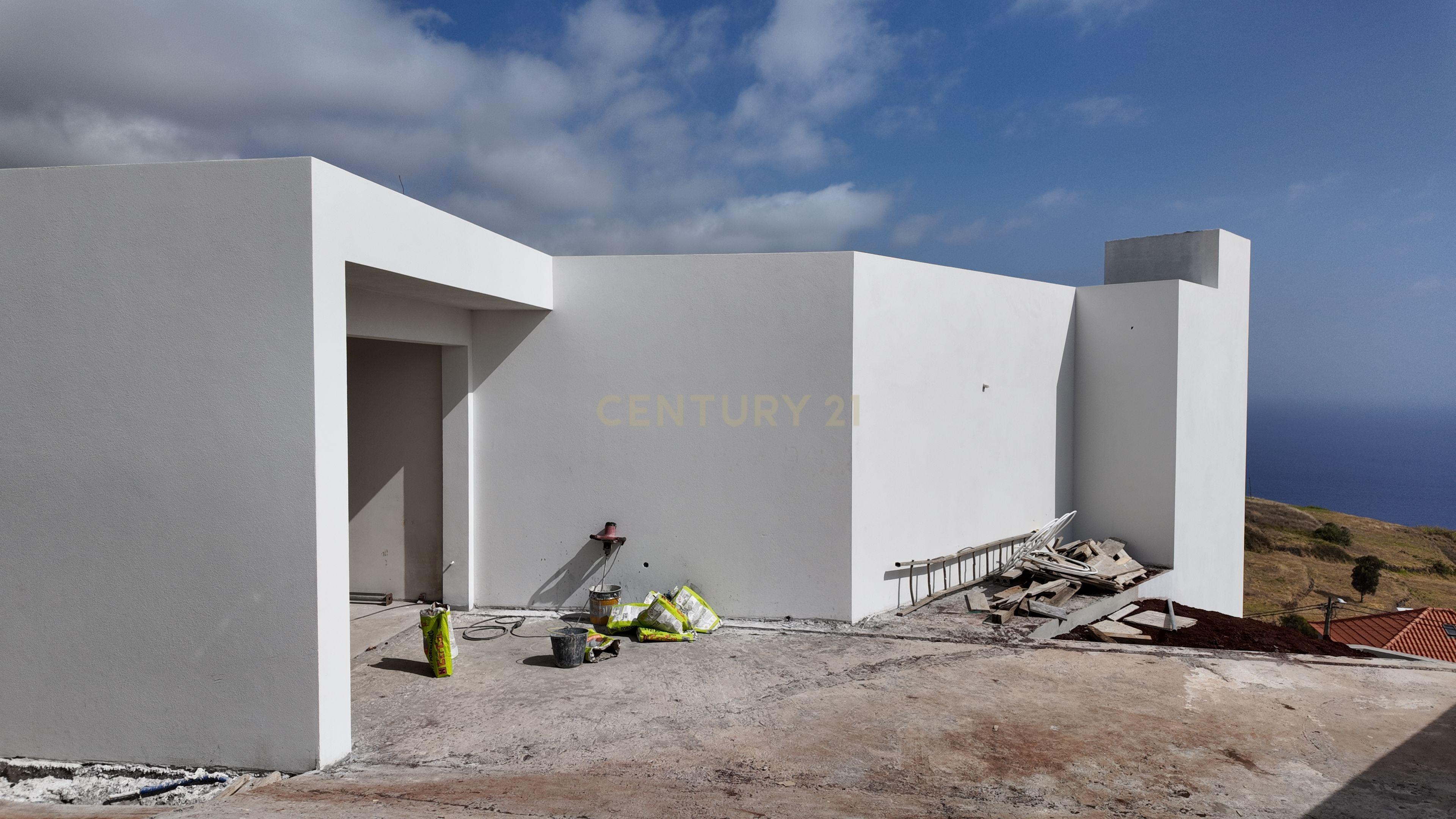 Fotografia 7 de Moradia Contemporanêa - T3 - Estreito da Calheta
