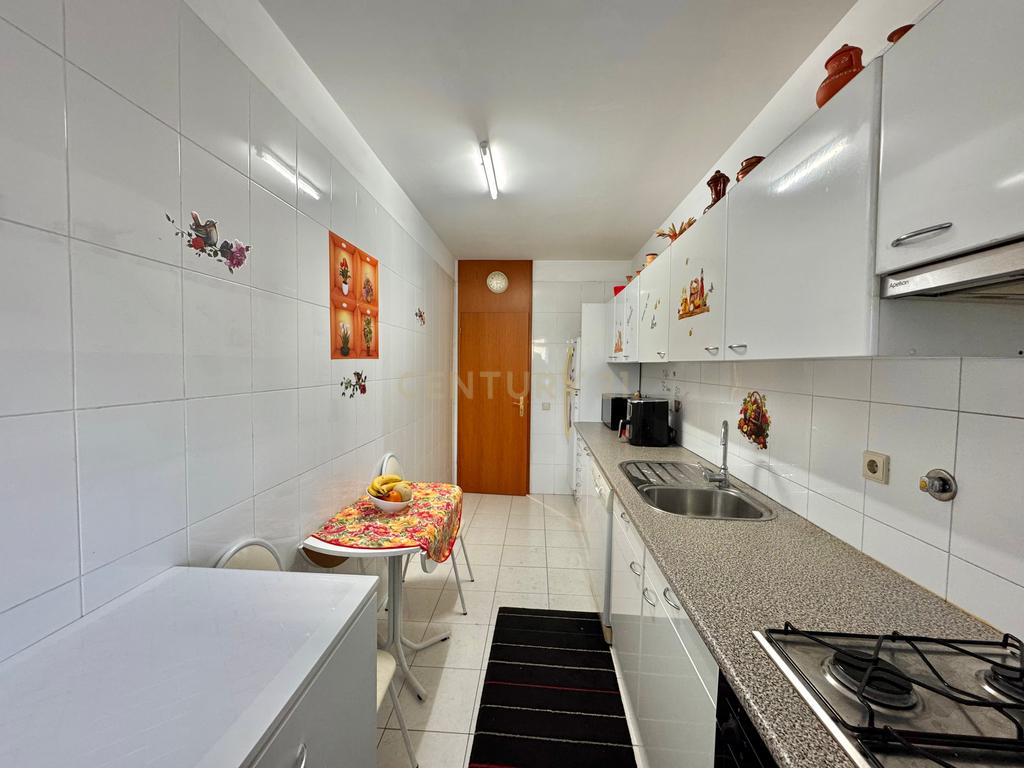 Excelente T3 com garagem em Santo Tirso - Image 8