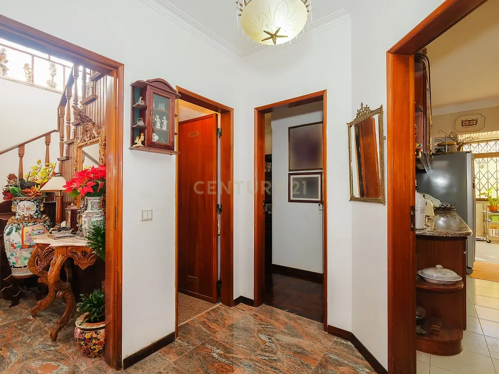 Uma moradia para viver, desfrutar e criar memórias na Parede - Image 18