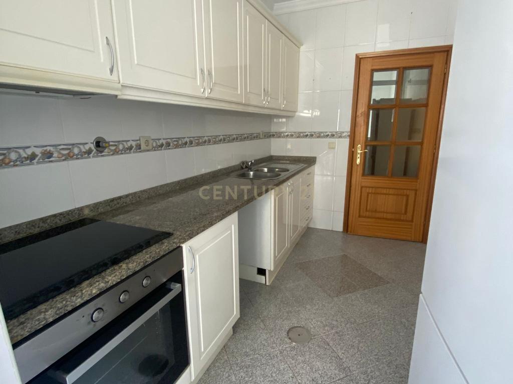 Apartamento T1 com Varanda e Garagem,  Águas Santas, Maia  - Image 13