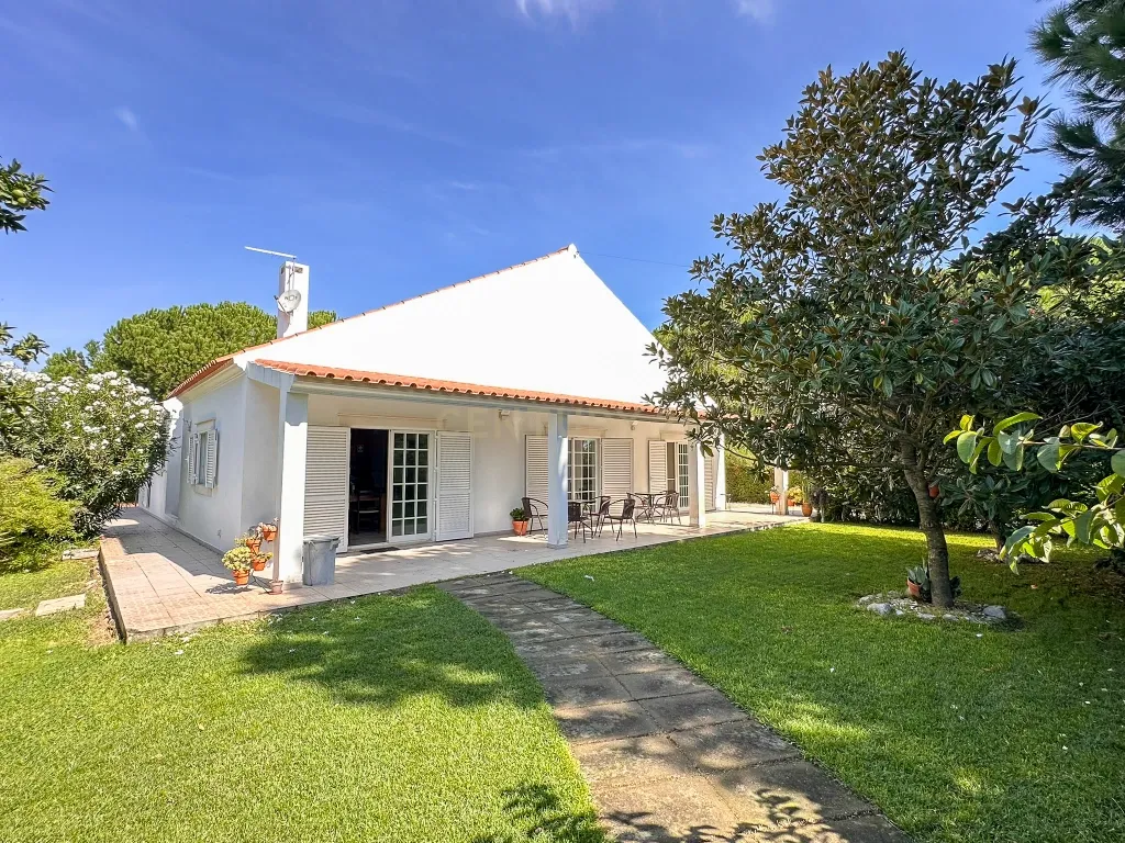 Quinta com 13.000 m² - Alojamento Local e espaço industrial licenciado – Poceirão, Palmela - Image 13