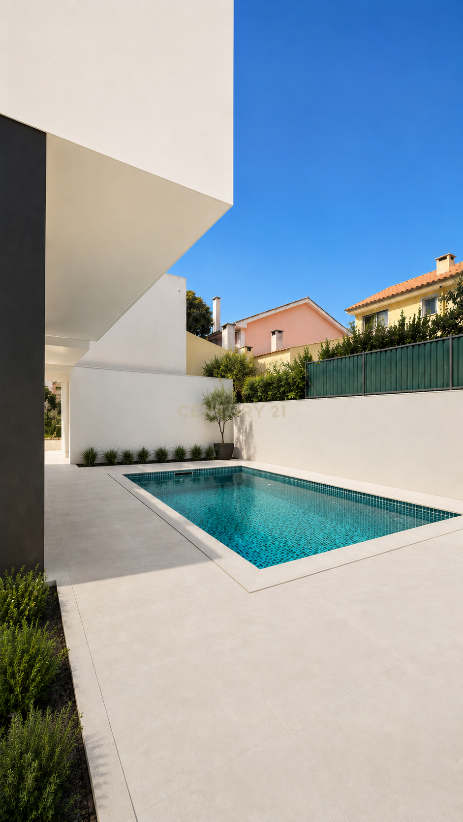 Fotografia 7 de Moradia T4 em Construção com Piscina e Jardim – Charneca da Caparica