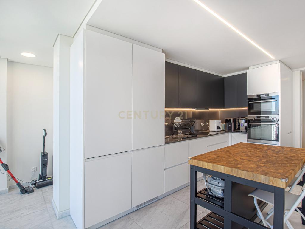 Apartamento T2 no Infinity em Campolide - Image 3