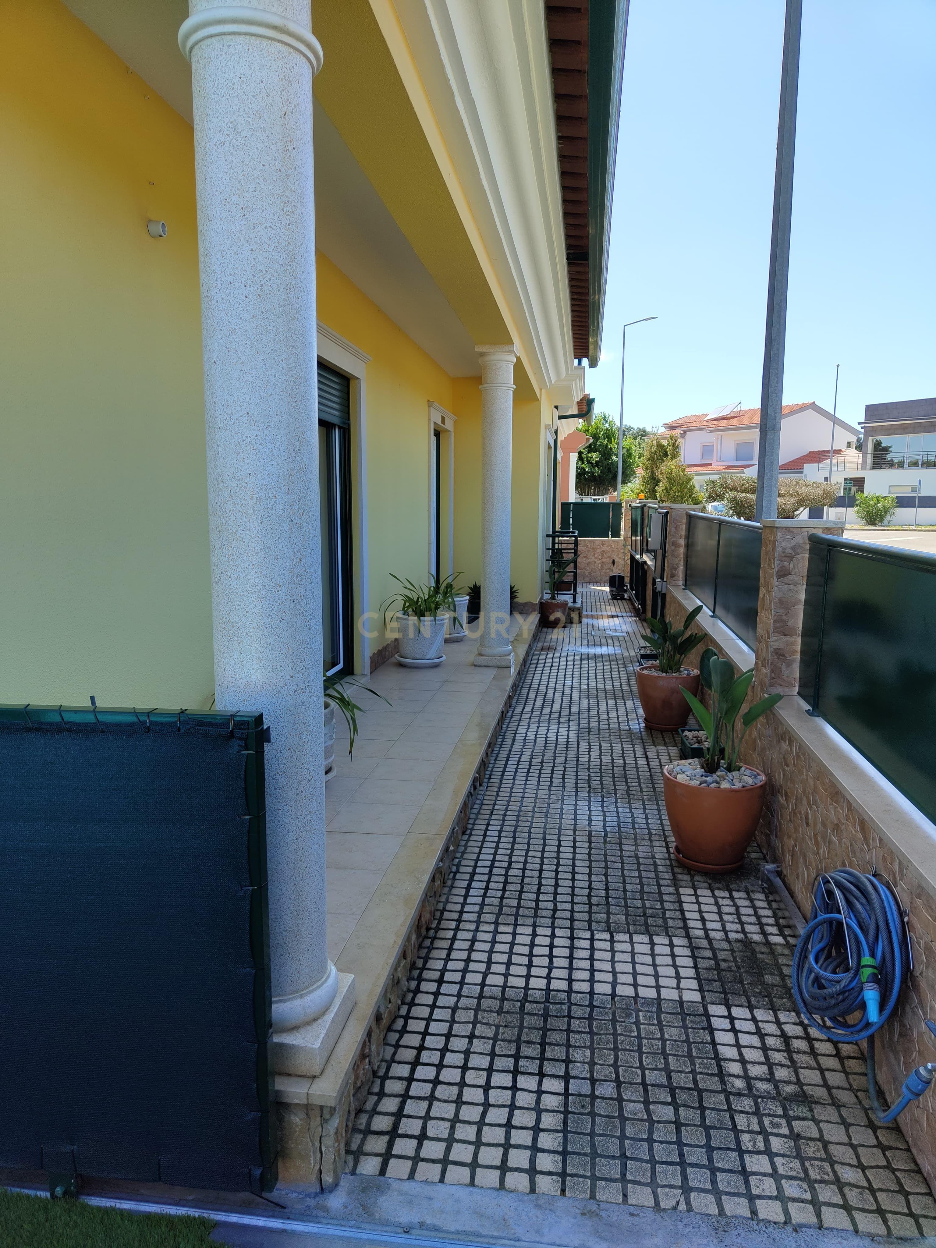 Moradia T4 com piscina em Gaeiras, Marinha Grande. - Image 41