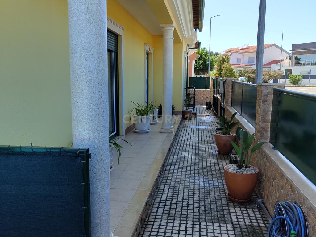 Moradia T4 com piscina em Gaeiras, Marinha Grande. - Image 41