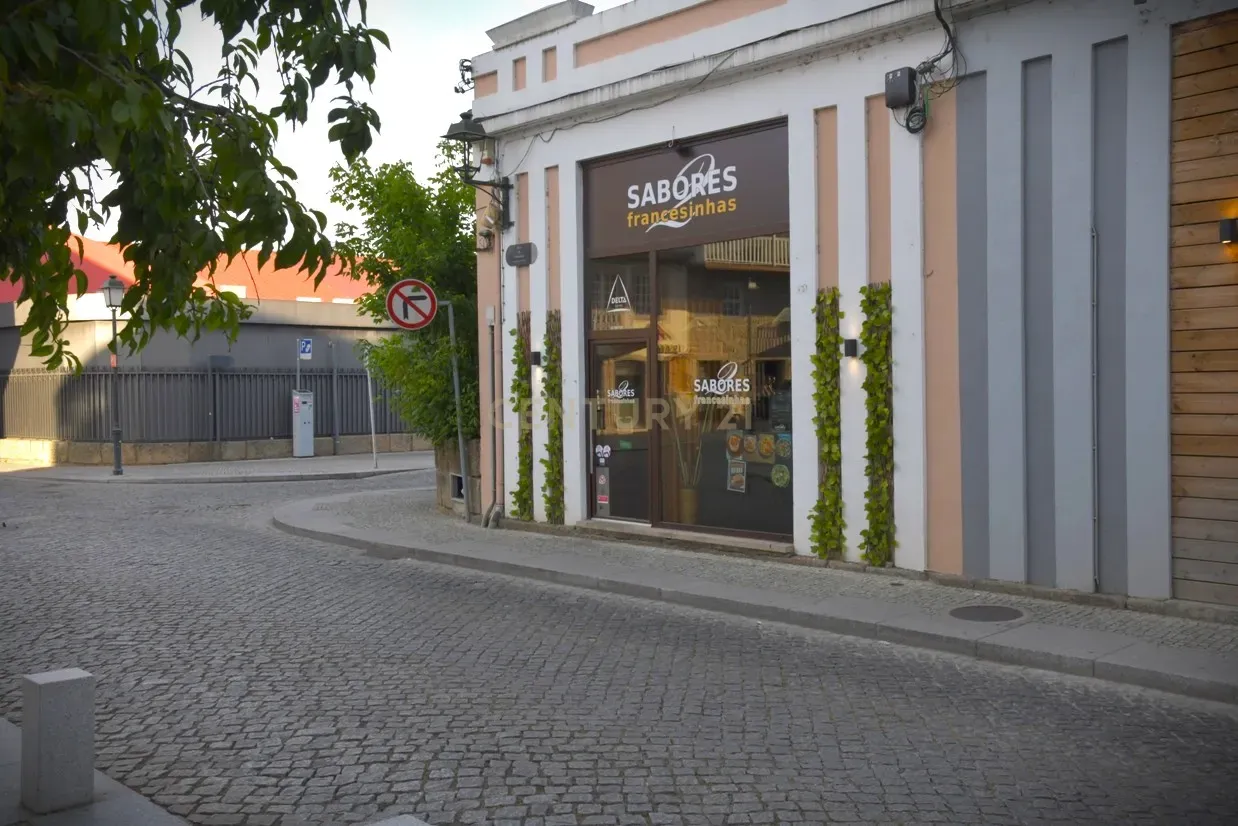 Fotografia 11 de Restaurante, quase novo para trespasse, em zona turistica do centro da cidade de Chaves