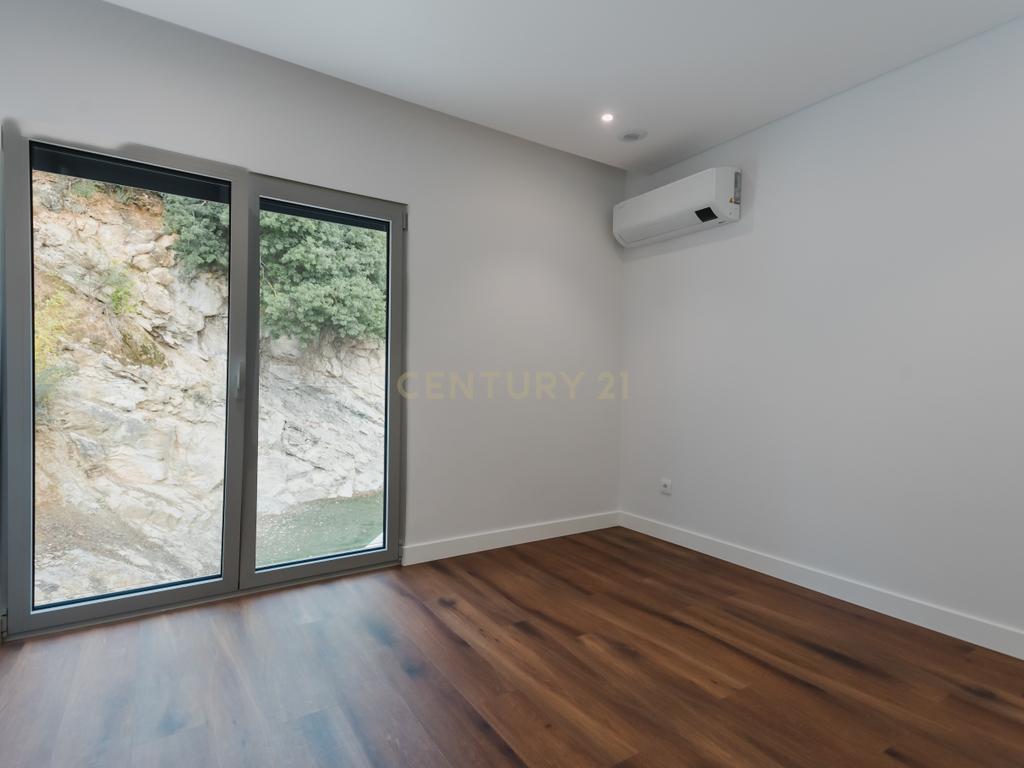 Moradia T3 de excelência no centro de Leiria - Image 33