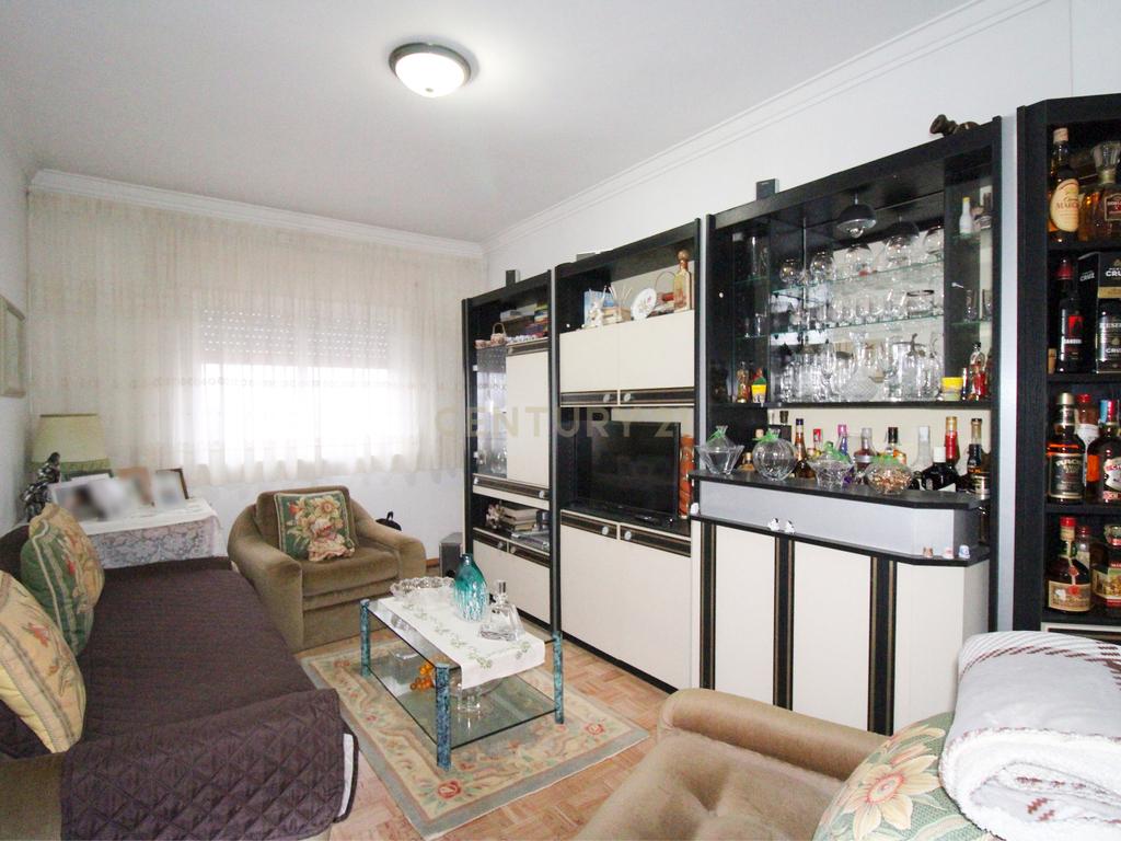 Apartamento T2+1 em Amora - Image 10