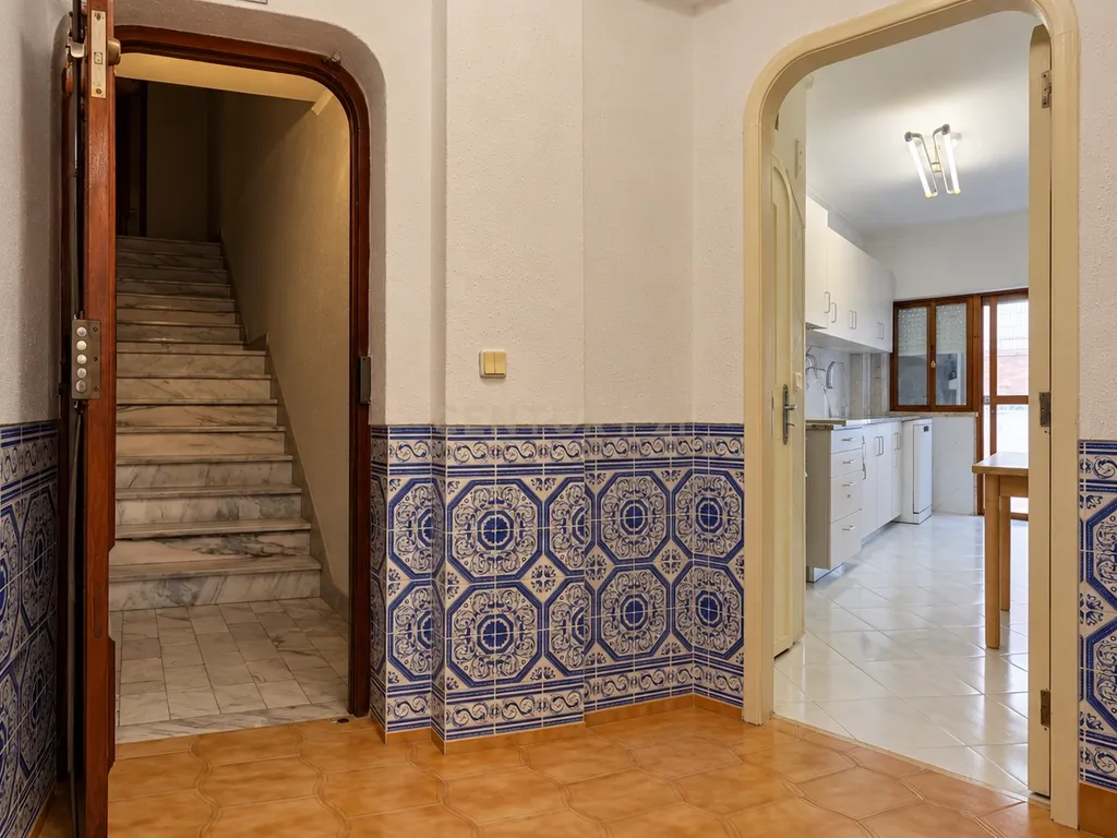 Apartamento T1 com Terraço, Sto António Caparica - Image 14