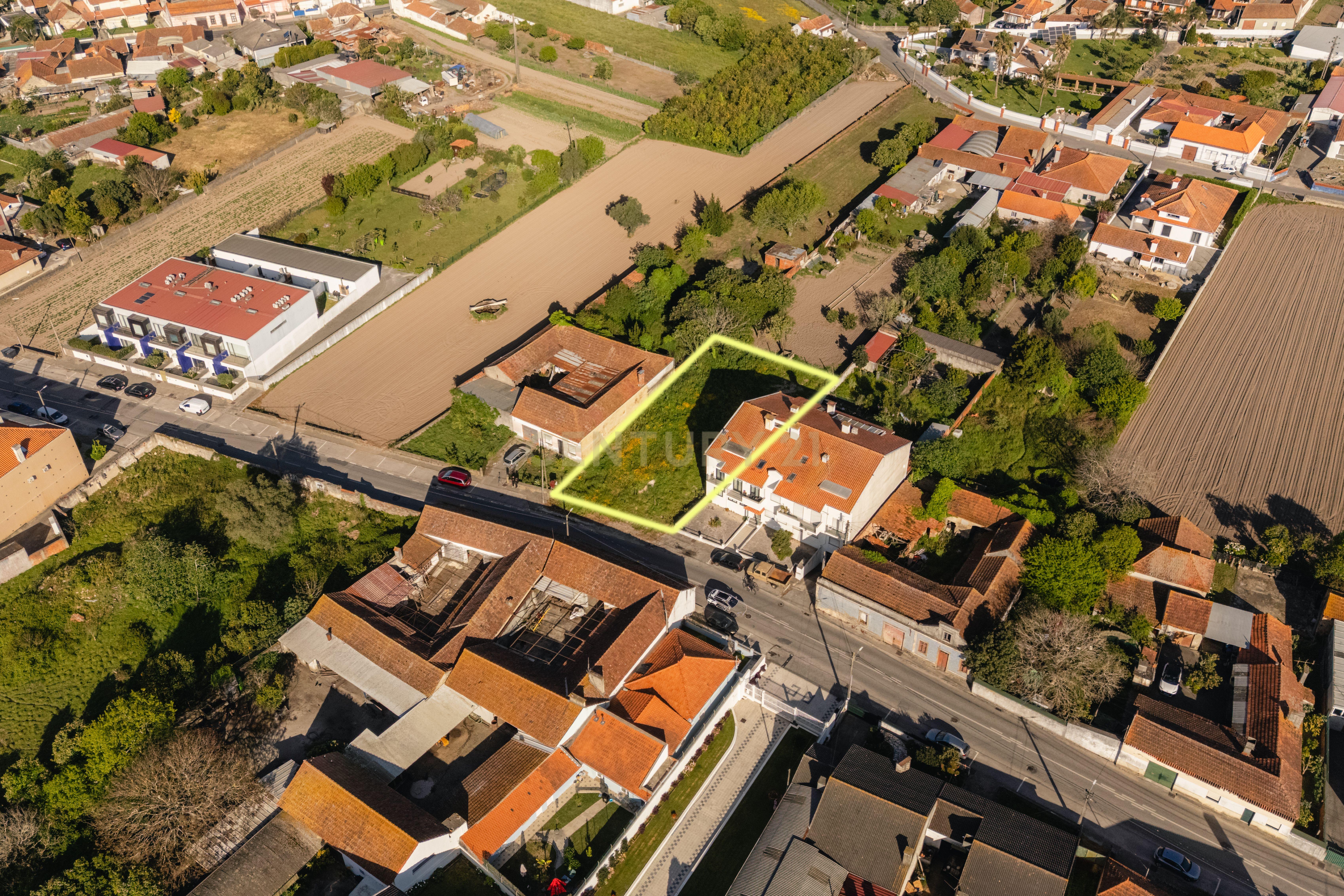 Fotografia 8 de Terreno Urbano em Quintãs , Oliveirinha - Aveiro