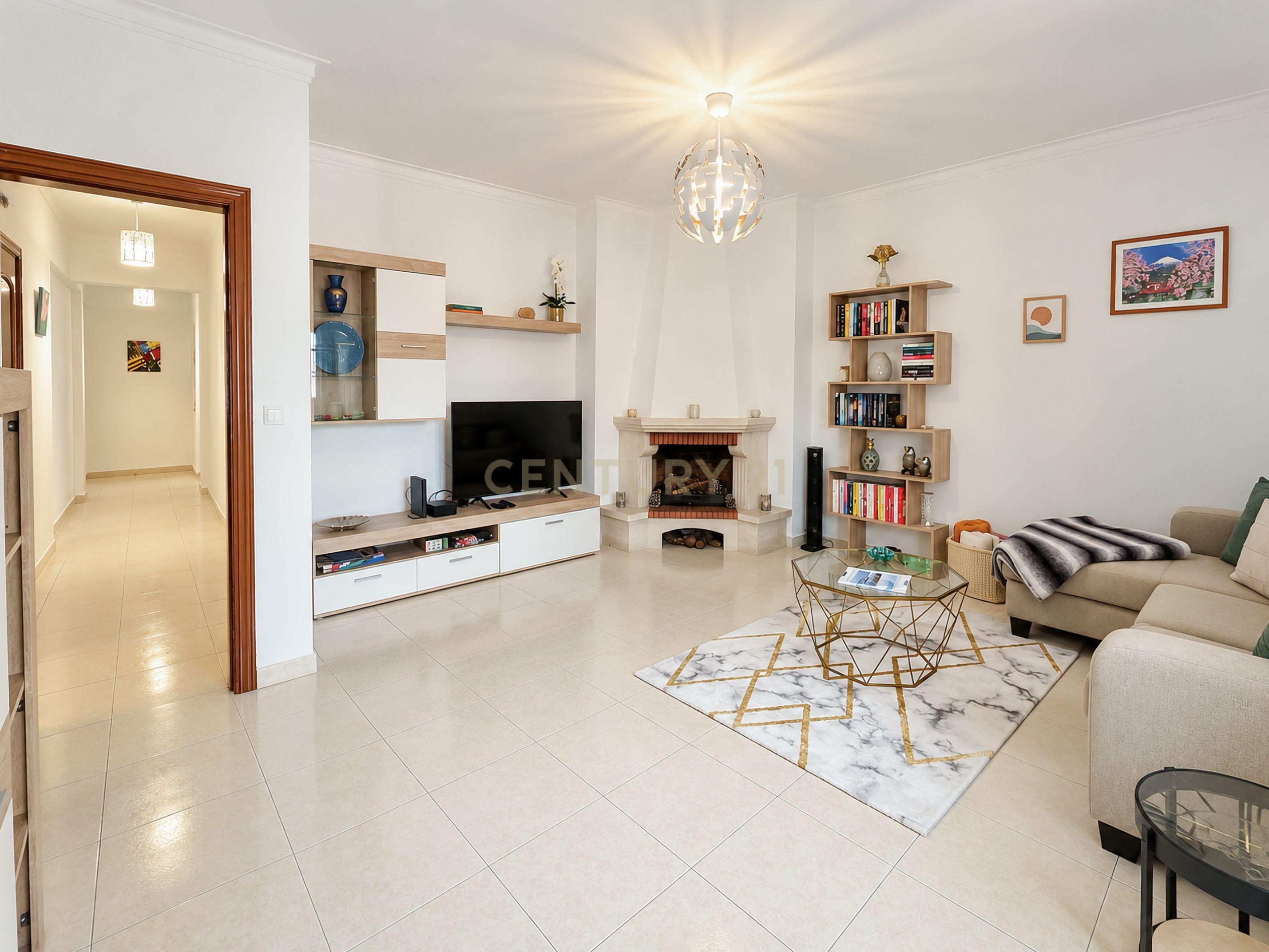 Apartamento T1 à venda em Cacém e São Marcos, €259.000