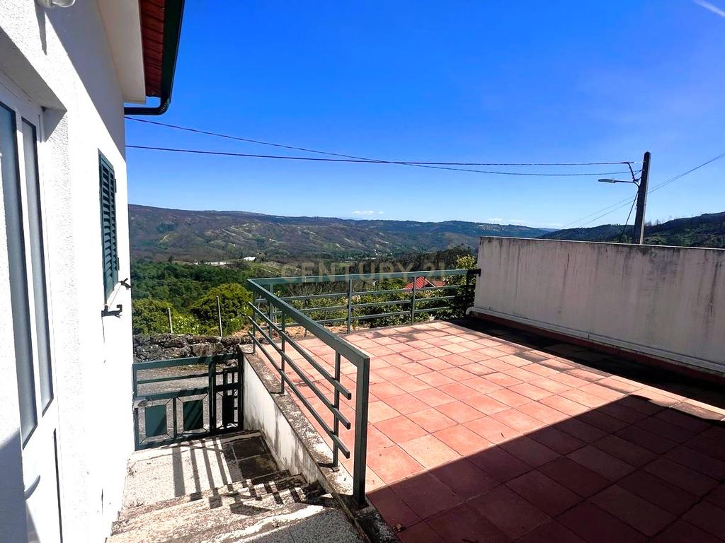 Casa isolada com vista panorâmica em São Pedro do Sul - Image 6