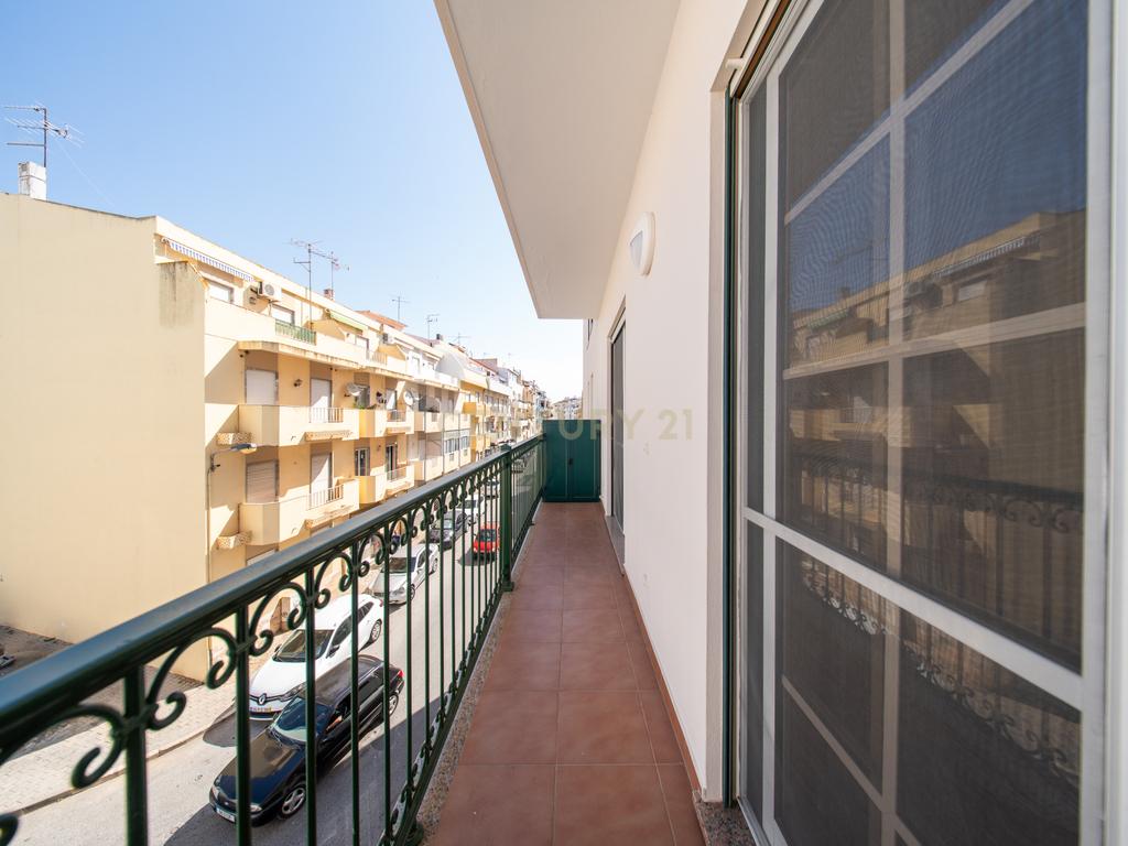 Apartamento T1 em Armação de Pêra | A apenas 2 minutos da praia | Conforto, Localização e excelente Oportunidade de Investimento - Image 11