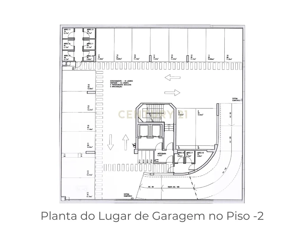 T1 Mobilado com Vista Panorâmica sobre o Campo de Golfe e o Céu de Lisboa - Image 44