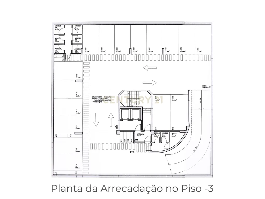 T1 Mobilado com Vista Panorâmica sobre o Campo de Golfe e o Céu de Lisboa - Image 45