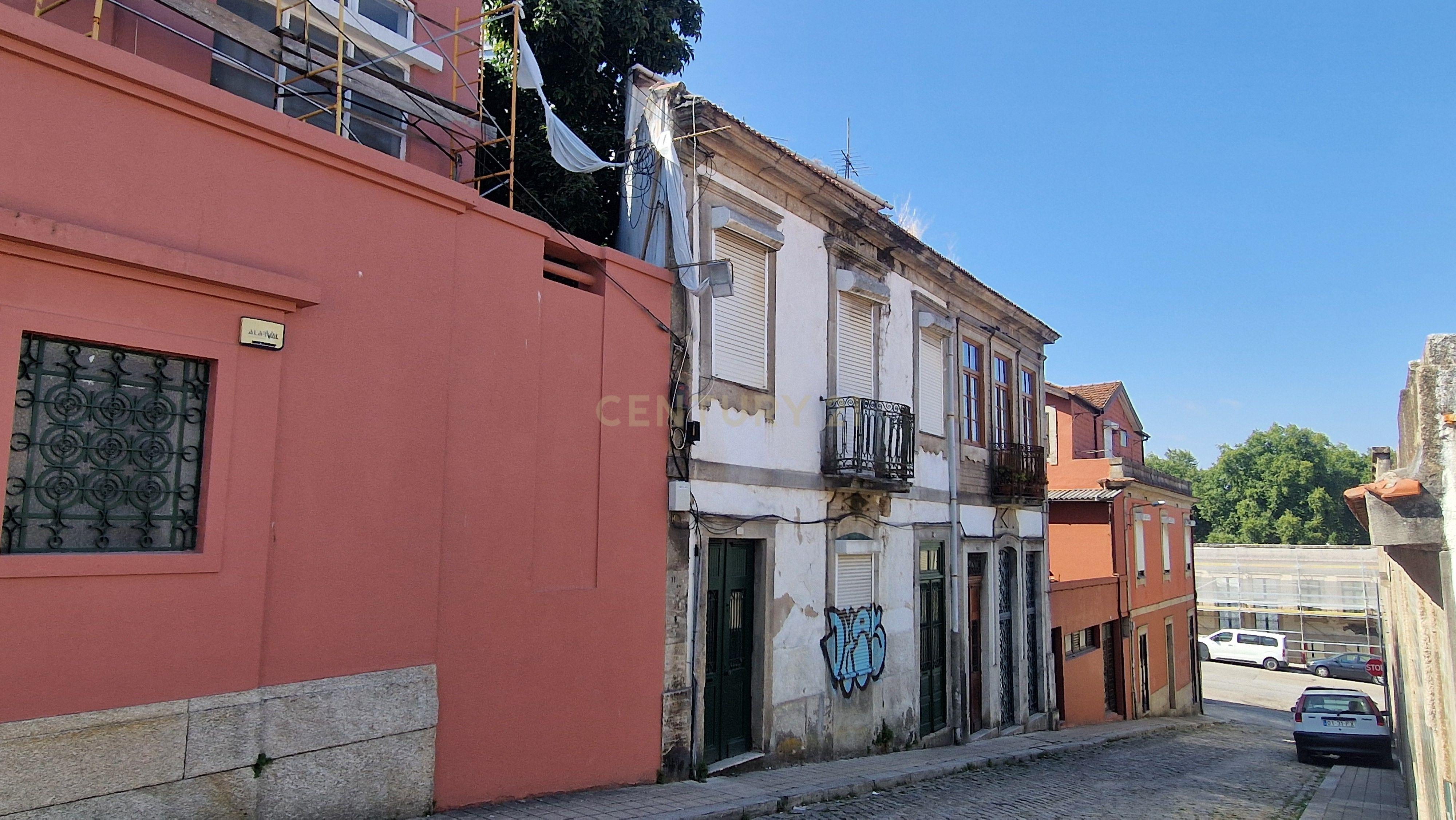 Fotografia 4 de Prédio para Reabilitação no Bonfim – Porto