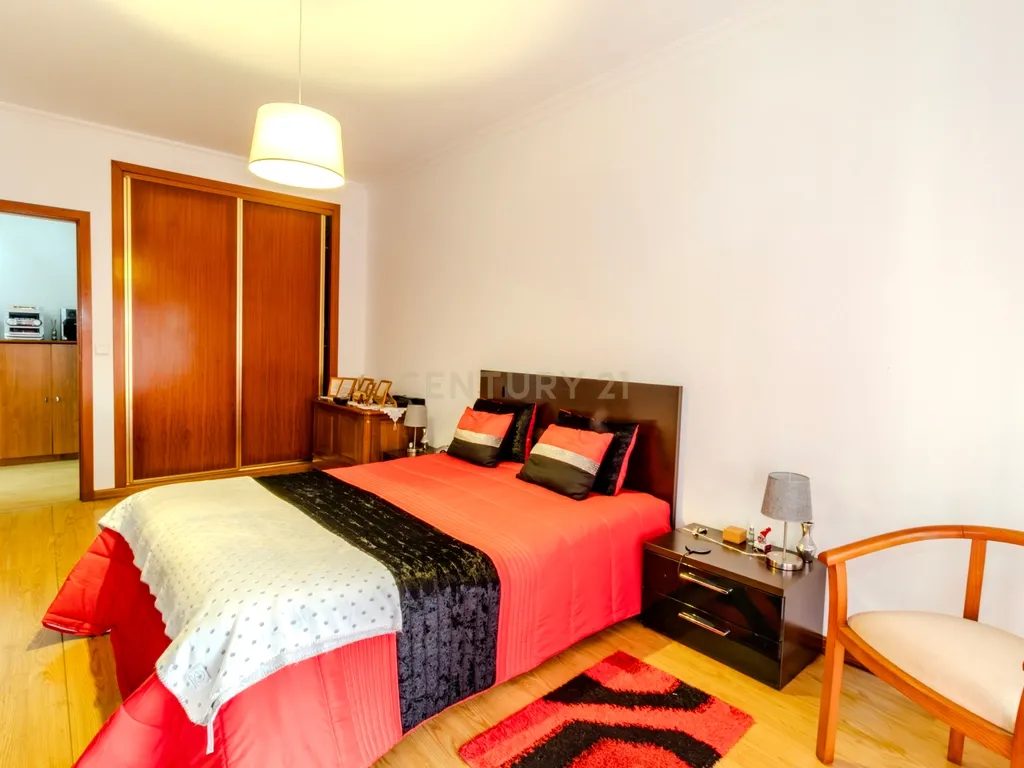 Apartamento T2, Centro da Marinha Grande - Image 12