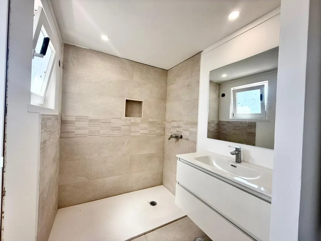 Apartamento totalmente remodelado na Vila de Oeiras - Image 11
