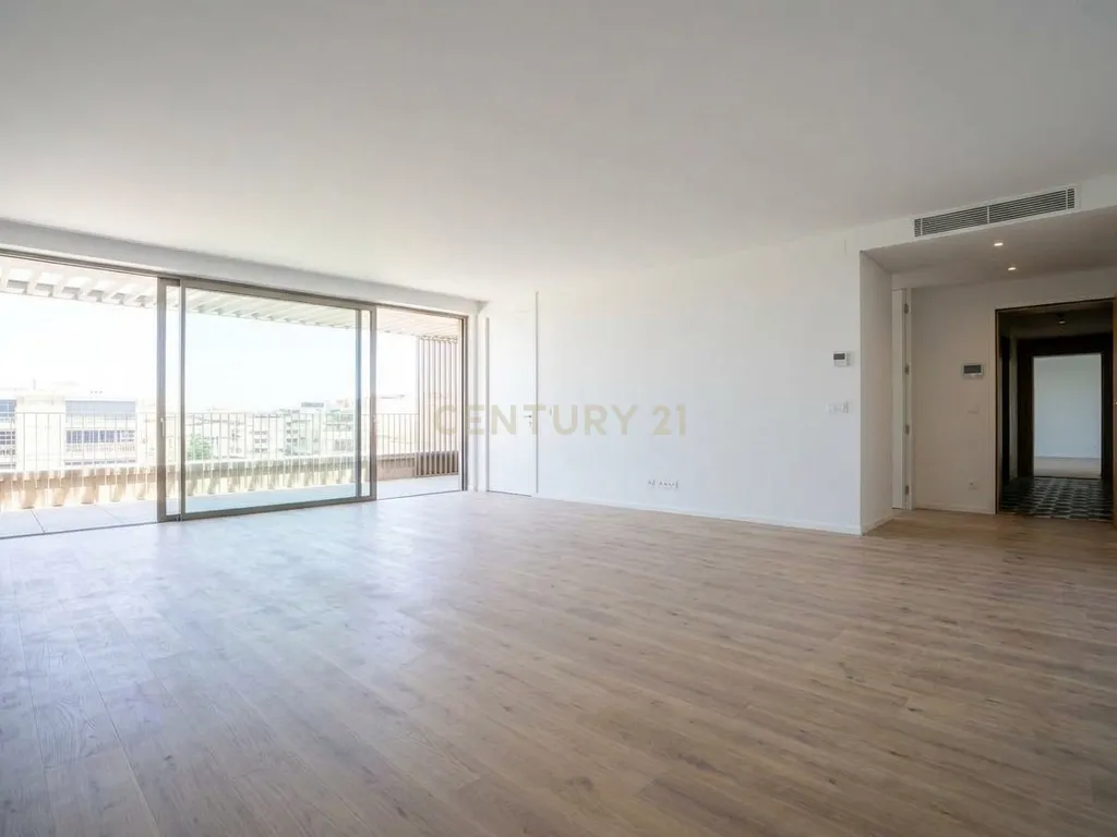 T3 com Vista Rio Tejo, Varanda de 15 m², 3 Estacionamentos no novo Bairro, Vila Rio - Image 16
