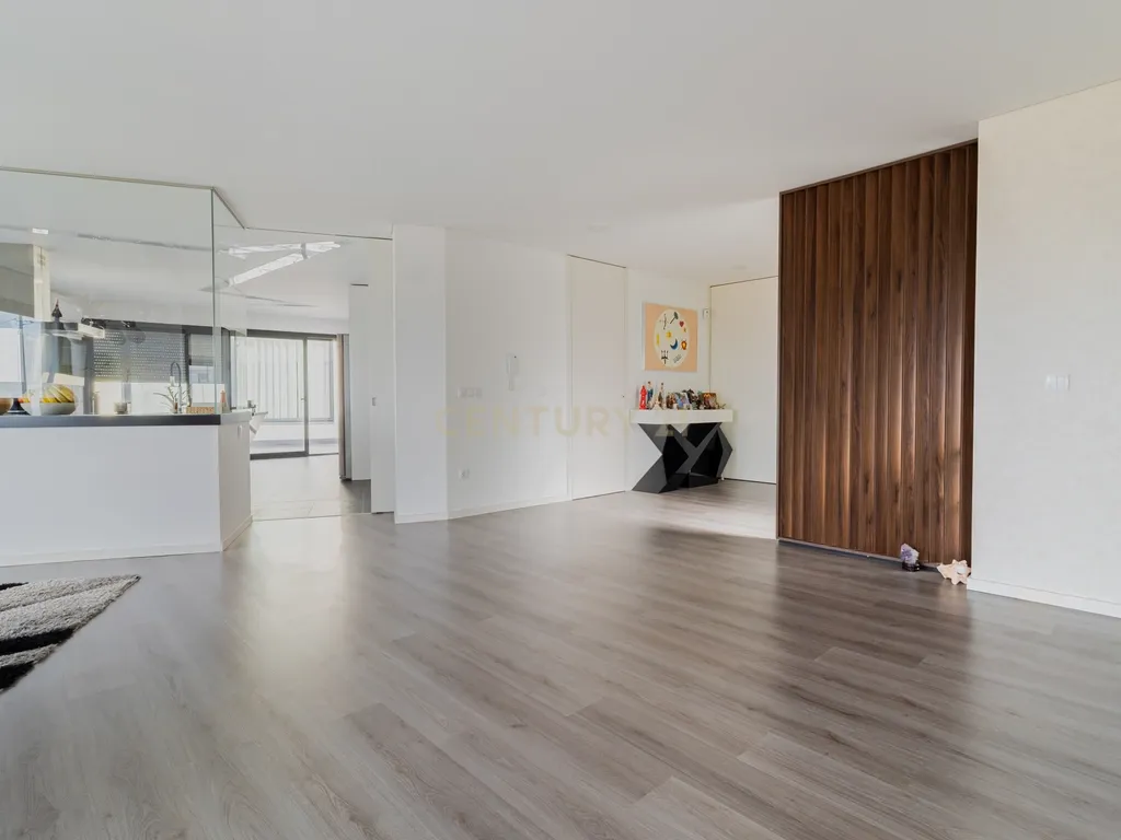 Moradia T3 Térrea com Piscina em Mesão Frio - Guimarães - Image 2