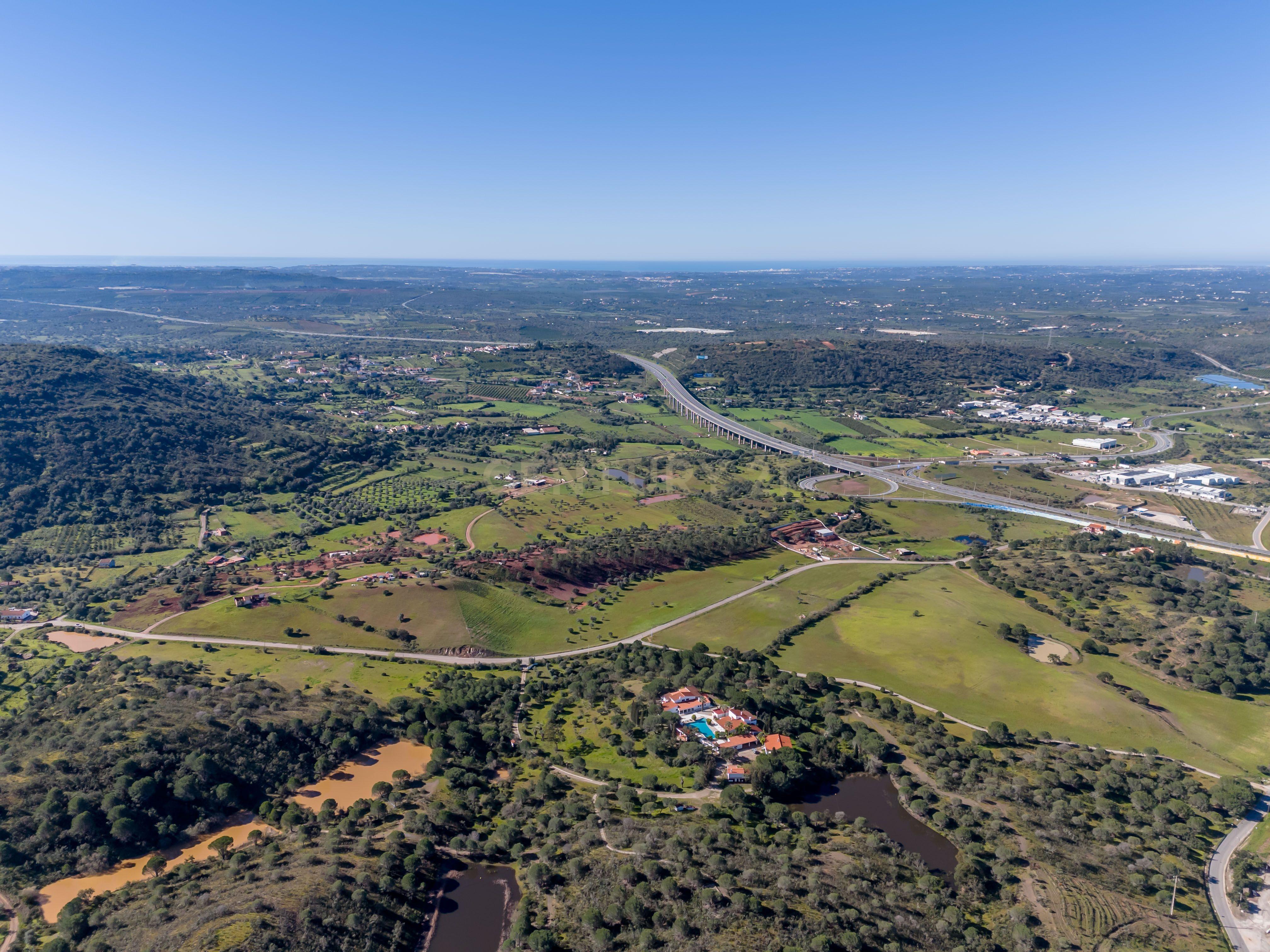 Quinta de 17,4 hectares no coração do Algarve ( S-B de Messines ) - Image 9
