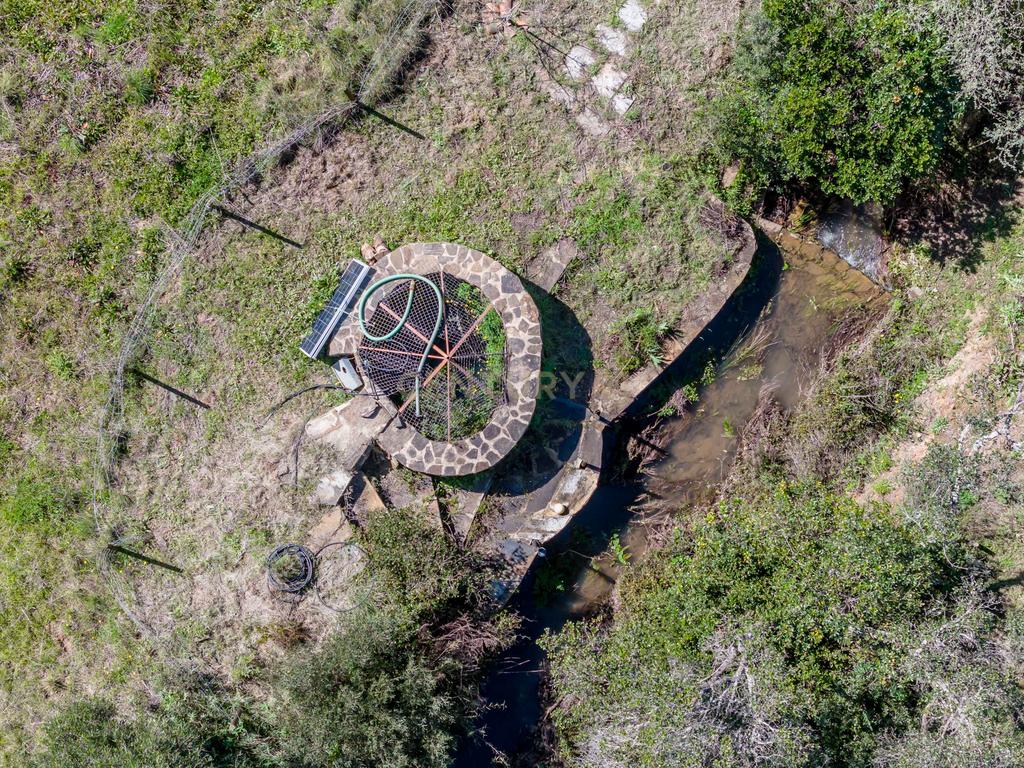 Terreno de 11,4 hectares com ruínas e projetos aprovados – Odemira (Pereiras-Gare) - Image 12