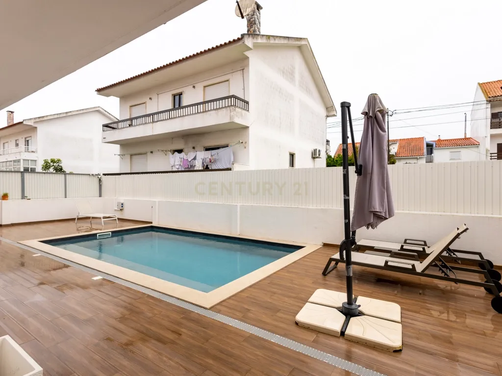 Moradia de Sonho na Charneca da Caparica – Elegância, Conforto e Localização Privilegiada - Image 95