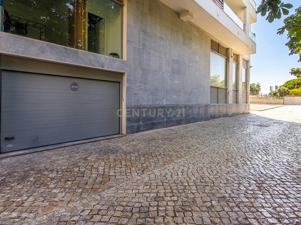 Apartamento T2 moderno com lugar de garagem, Quinta do Património (Sacavém) - Image 24