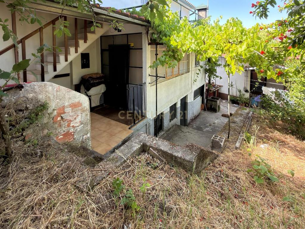 Moradia T3 em Vilar, Castanheira de Pêra - Image 2
