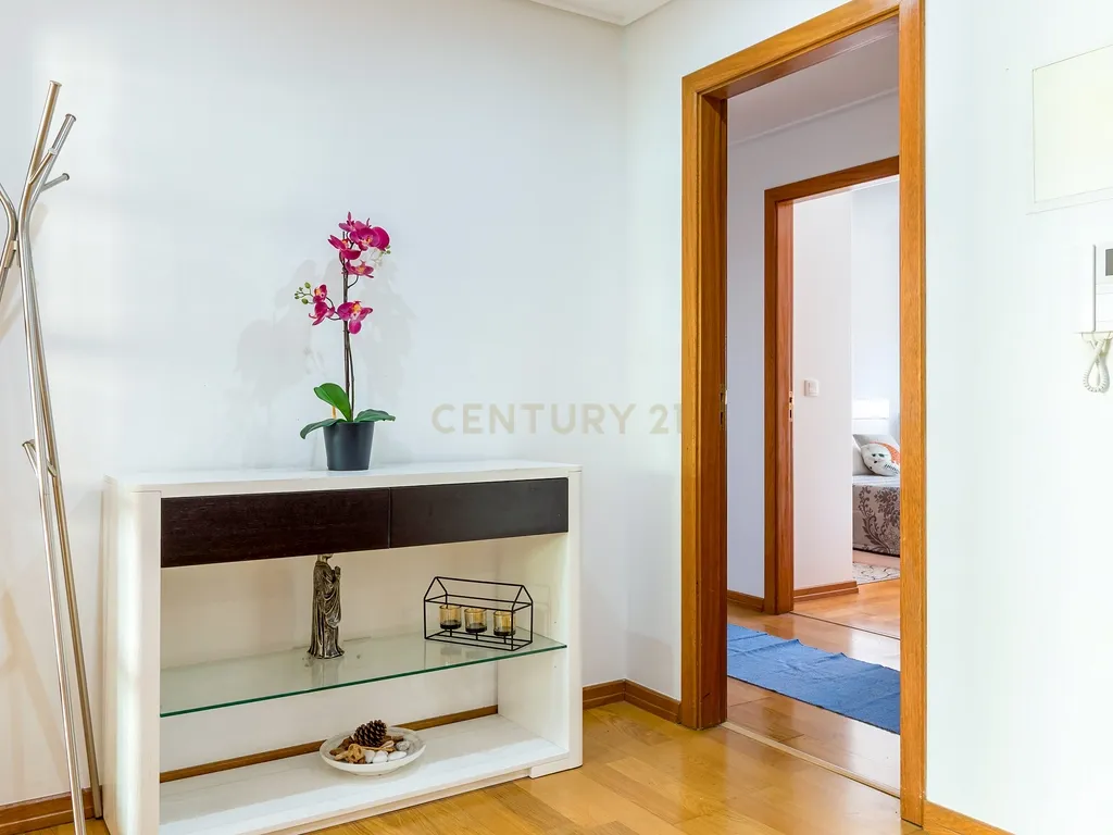 Apartamento T3 mobilado, equipado, com garagem, em Carnaxide, Oeiras. Para arrendar! - Image 3