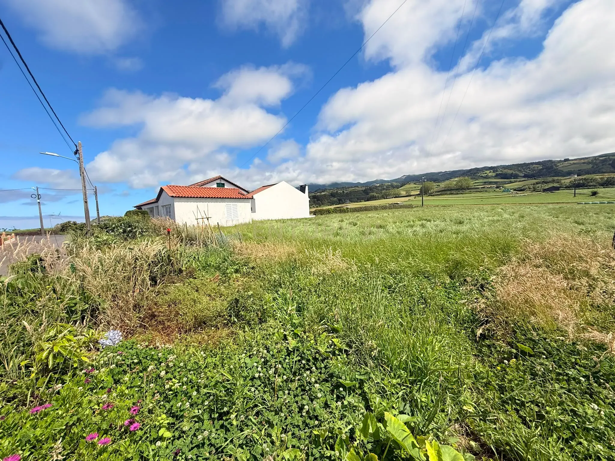 Fotografia 5 de Oportunidade de Investimento | Terreno com Garagem e Grande Potencial