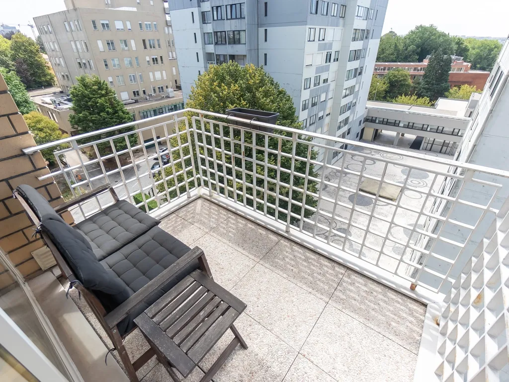 Apartamento T2 para Arrendamento em Lordelo do Ouro, Porto - Image 8