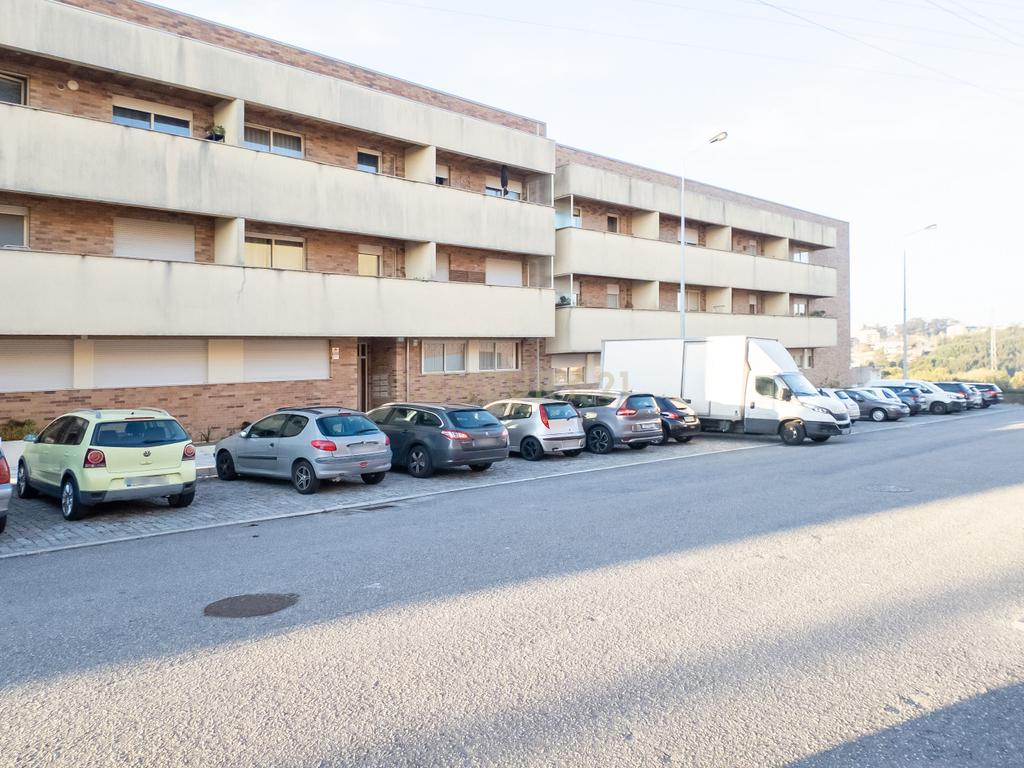 Apartamento T2+1 com terraço, Matosinhos - Image 24