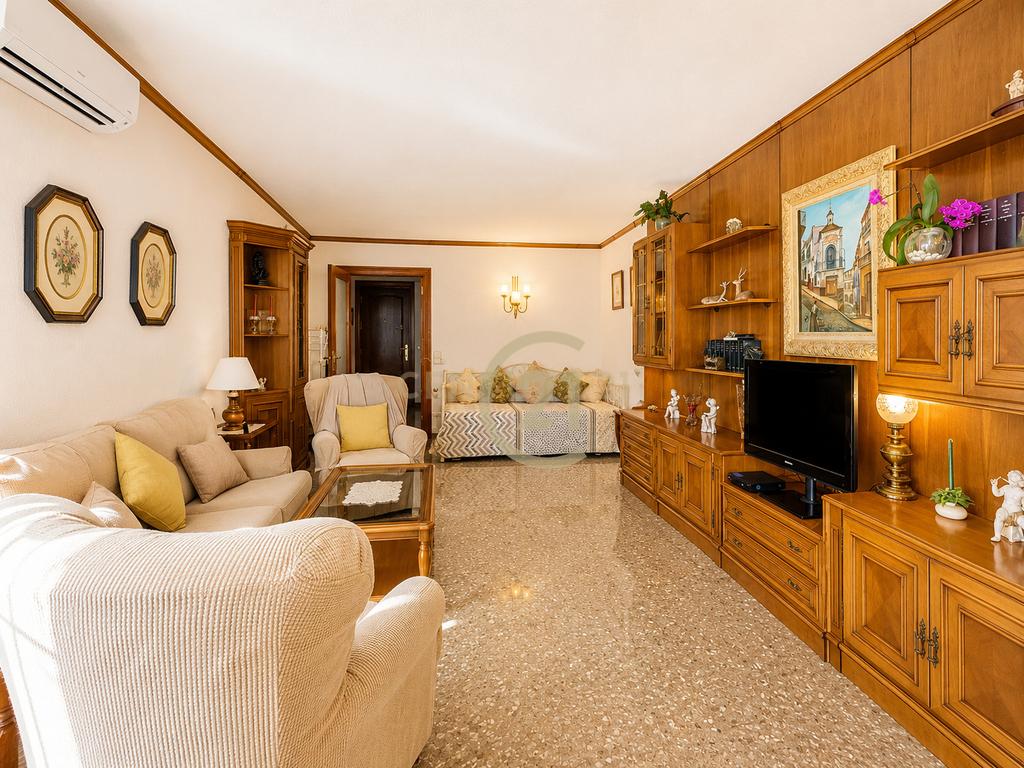 !! Habitação de 265 m² na Avenida Andalucía, Málaga !! - Image 14