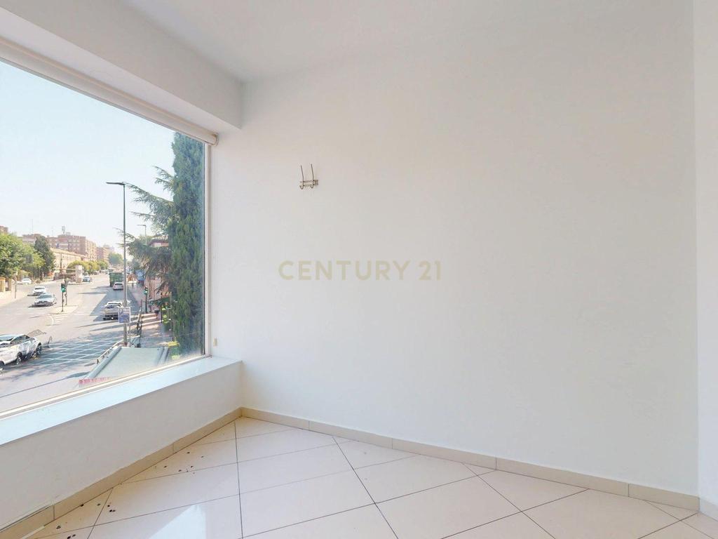  - Image 12