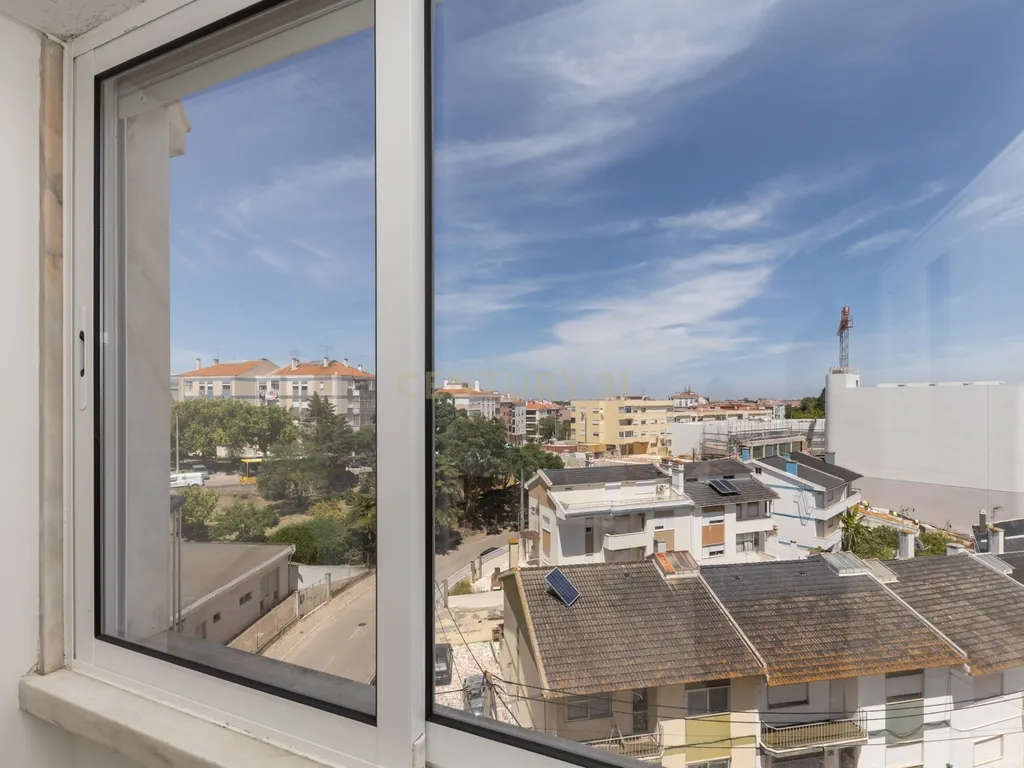Apartamento T3 para arrendamento - 5 piso c/elevador - Amora - Image 15