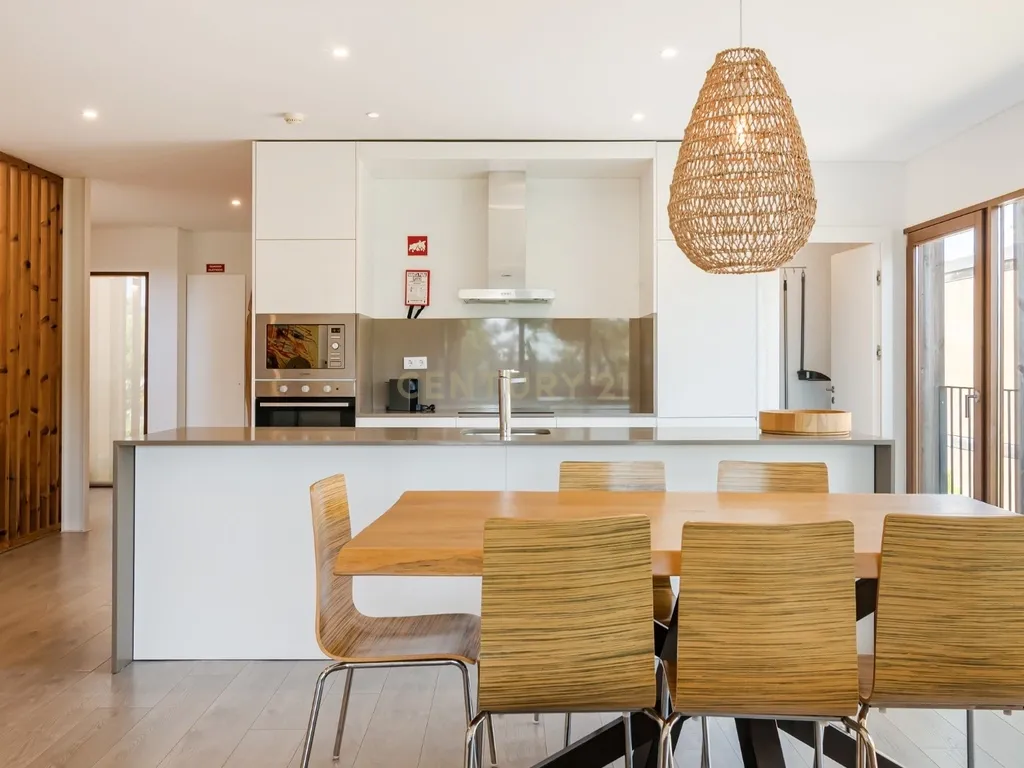 Apartamento Exclusivo no Pestana Tróia Eco-Resort & Residences – Primeira Linha de Mar - Image 4