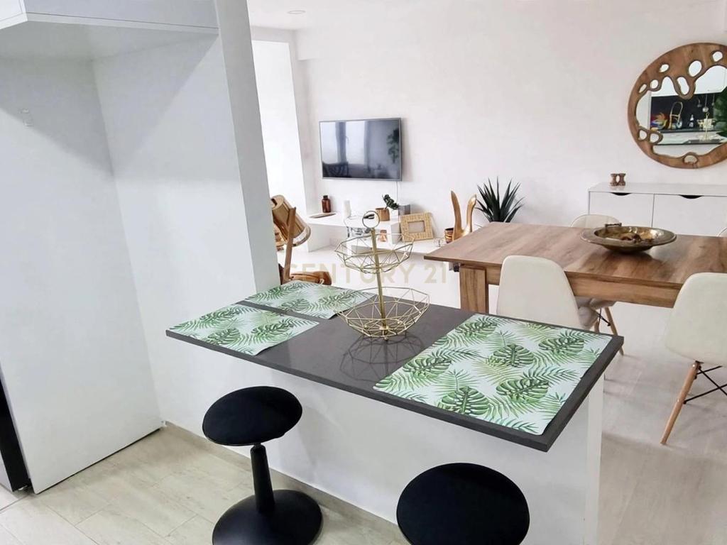 Apartamento T3 Remodelado | Odivelas | Negociável - Image 4