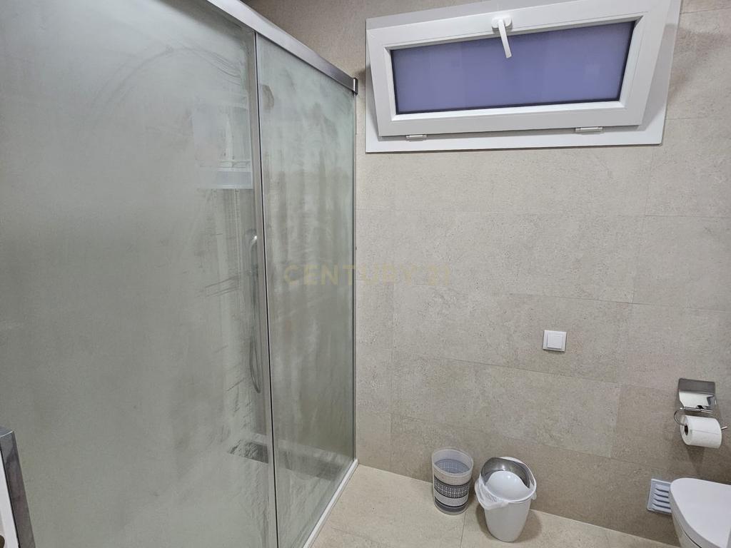 Moradia T4+1 de Luxo em Famões – Elegância, Conforto e Localização Premium - Image 25