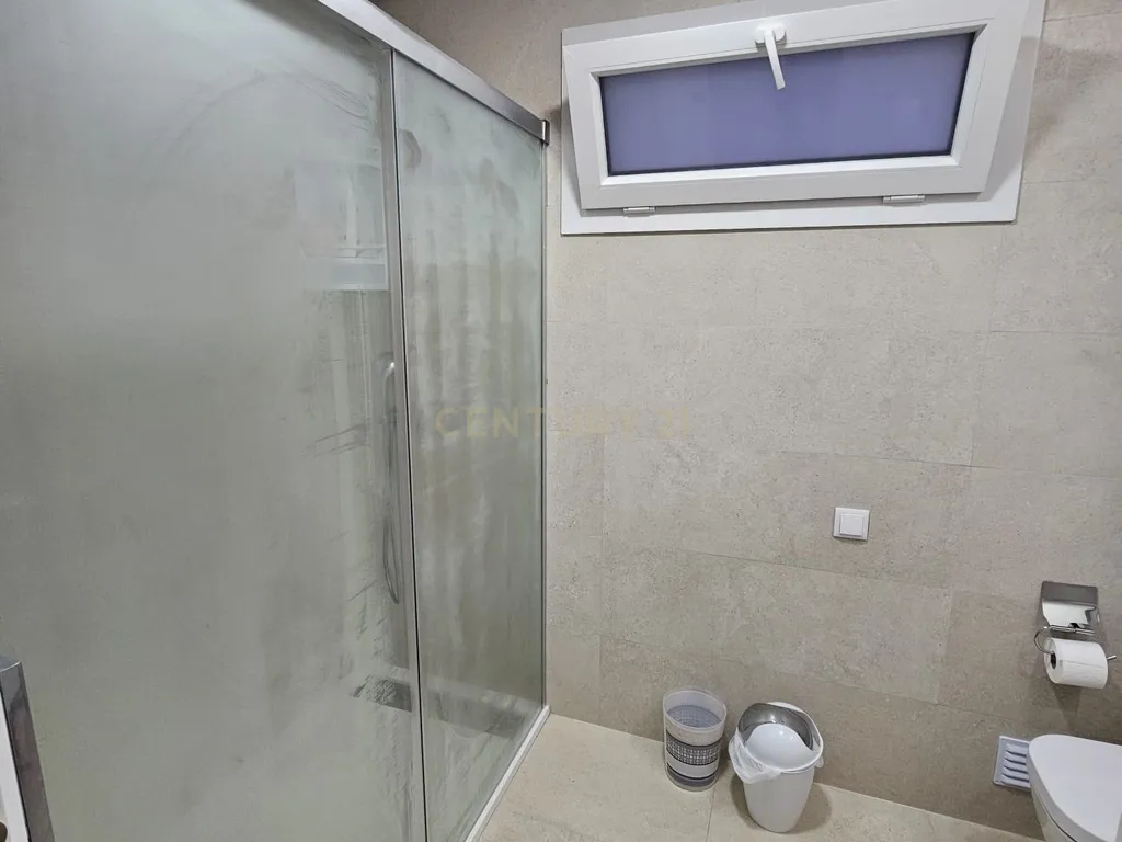 Moradia T4+1 de Luxo em Famões – Elegância, Conforto e Localização Premium - Image 25