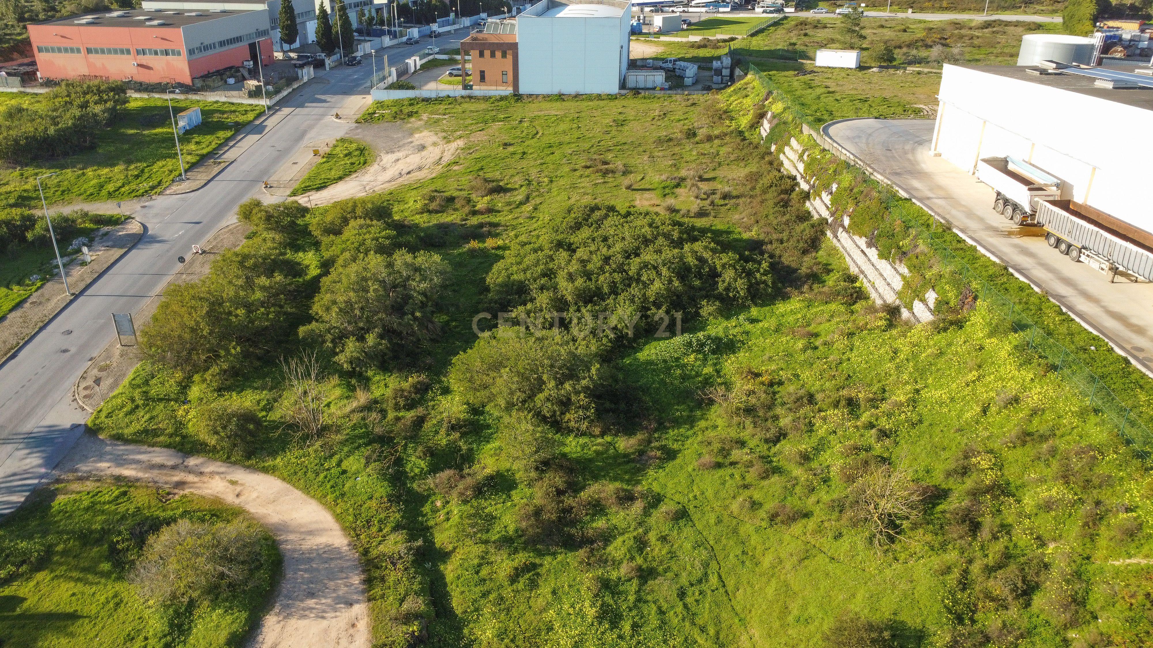 Fotografia 12 de Lote de terreno com 2.500 m², destinado a construção industrial- Parque Industrial SAPEC BAY, Setúbal