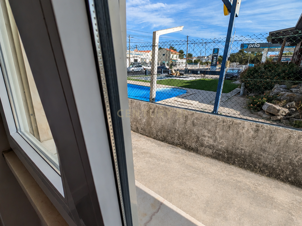 Pinhal Palmeira - Moradia Bifamiliar + Moradia T2 com Armazém em Terreno de 1.010 m² - Image 18