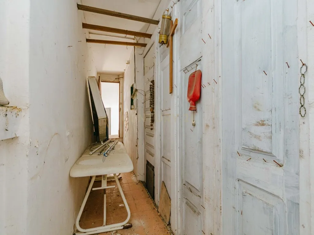 Oportunidade Única nas Olaias – Loja com Potencial para Transformação em Apartamento - Image 16
