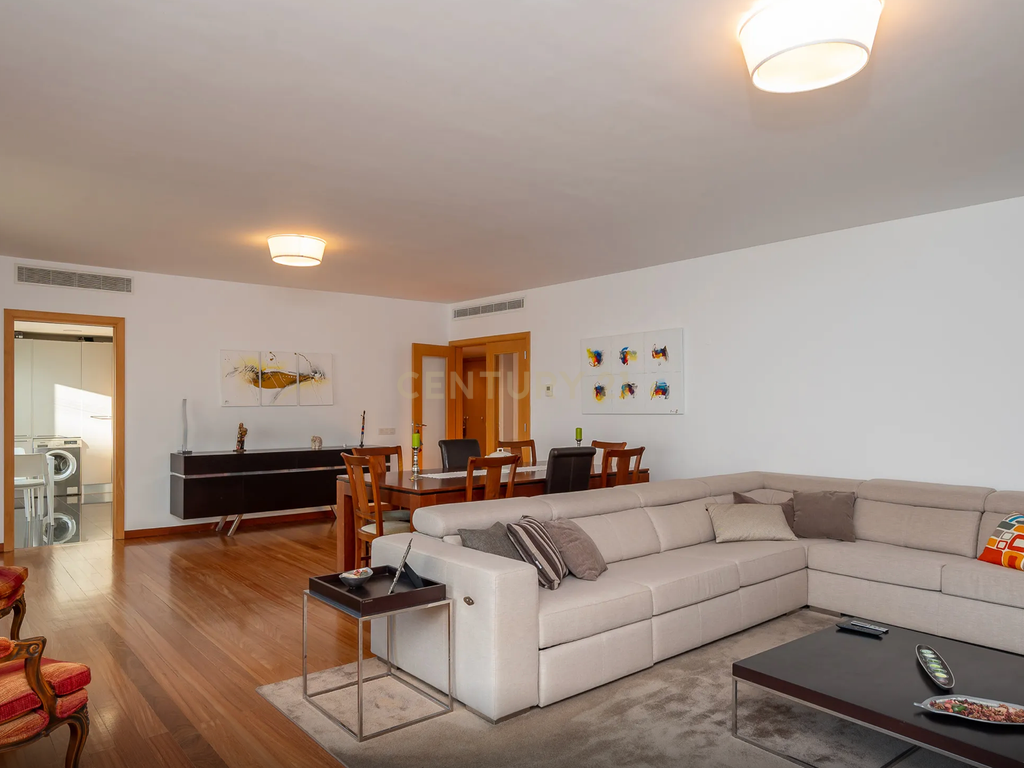 Apartamento T4 no Parque das Nações para arrendamento - Centralidade e Qualidade de Vida - Image 1