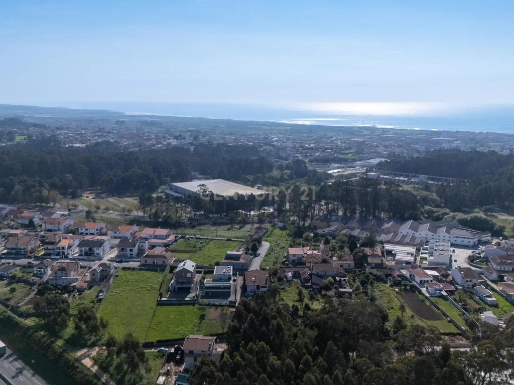 Moradia T4 com 392 m² e terreno de 1.070 m² | Anta - Image 8