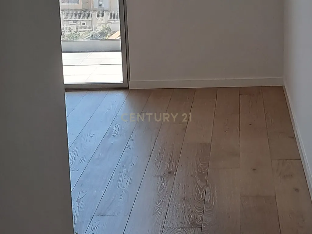 Luxuoso Apartamento T2 em Carcavelos Cascais - Image 14