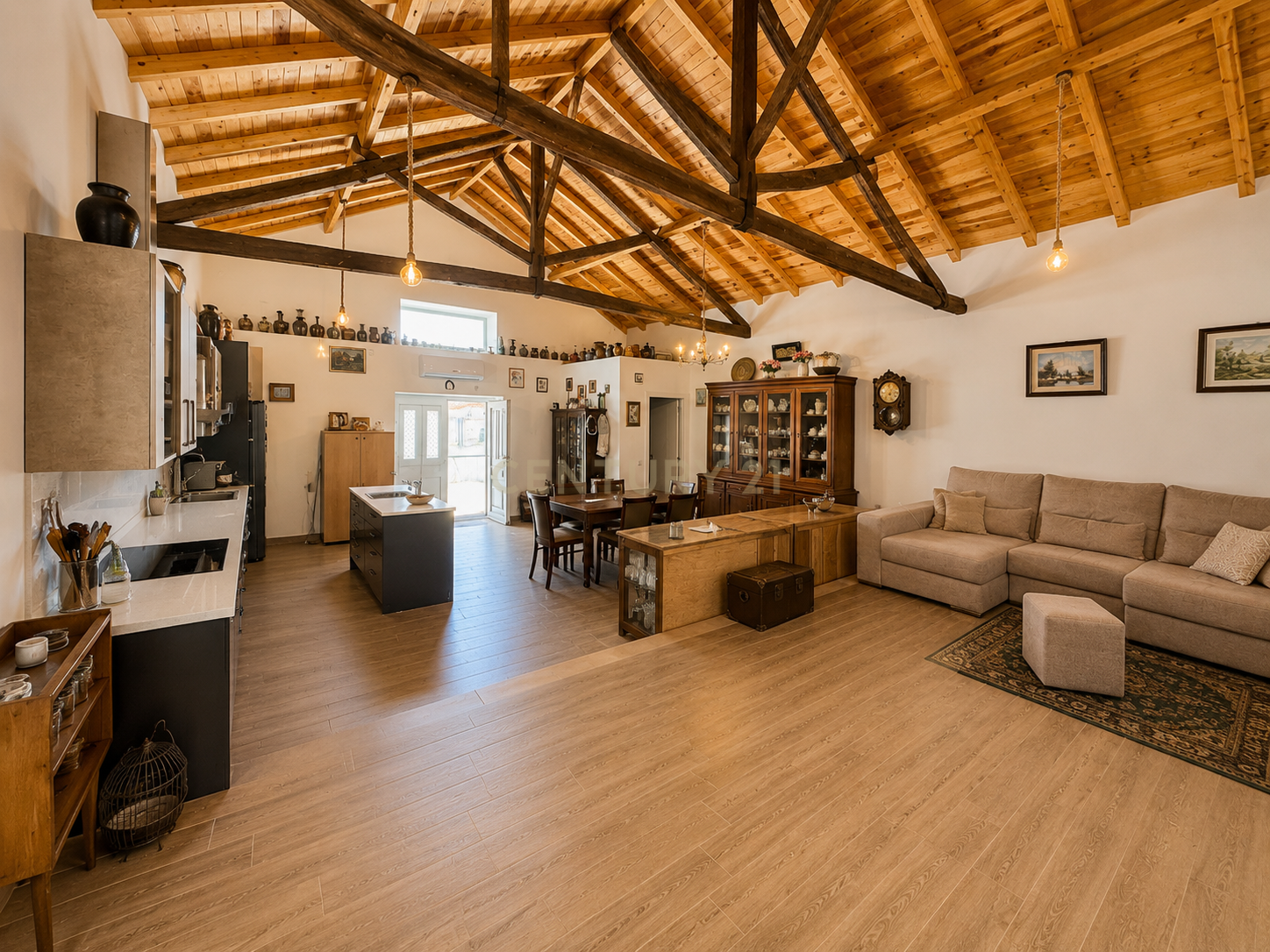 Fotografia 5 de Moradia T4 com Piscina e Segunda Habitação | Cadaval | Ideal para Habitação Familiar ou Investimento